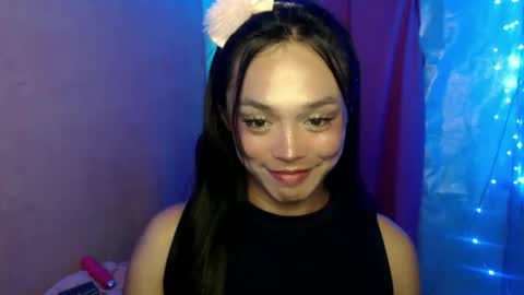 TYRA online show from February 10, 10:47 pm