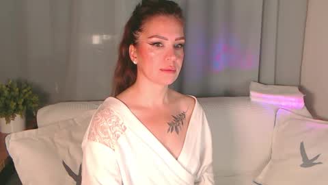 Silvia online show from November 3, 5:20 am