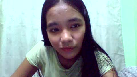 Snapshot of urskinnygirl4u18 chatting on March 4, 12:50 am Urskinnygirl4u18 - ROSE ROOM online show from March 4, 12:50 am