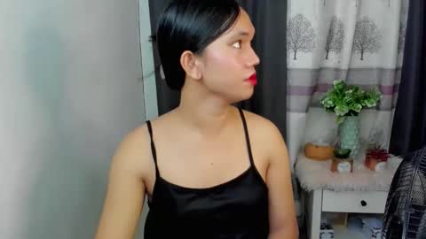 Snapshot of ursweet_athisa18 chatting on September 29, 5:01 am Athisa online show from September 29, 5:01 am