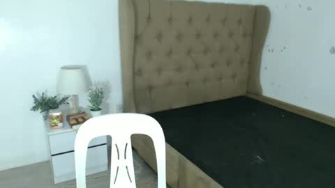 Snapshot of ursweet_kristinexx chatting on October 28, 12:58 am JUST CALL ME KRISTEN online show from October 28, 12:58 am