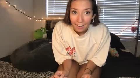 Lily online show from October 1, 3:07 pm