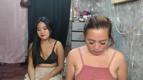 ursweetpinky online show from April 23, 12:12 am