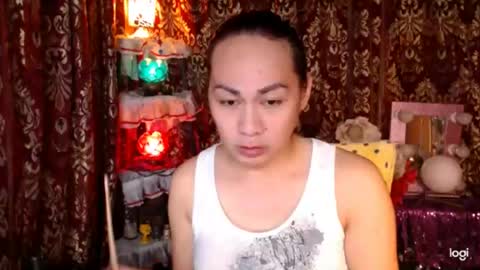 Snapshot of urtimelessbeauty chatting on June 18, 4:33 pm Merca online show from June 18, 4:33 pm