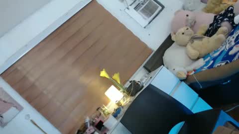 KIM online show from February 1, 11:43 am