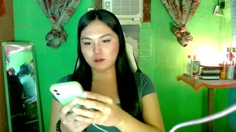 YOURGIRLCAMILLA online show from April 12, 5:51 pm