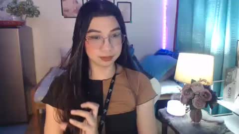 Snapshot of urwetasianprincessxx chatting on December 8, 9:24 am Ashley Kate Mateo Gray online show from December 8, 9:24 am