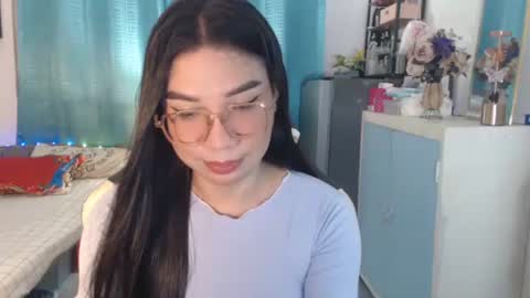 Ashley Kate Mateo Gray online show from March 4, 11:49 am