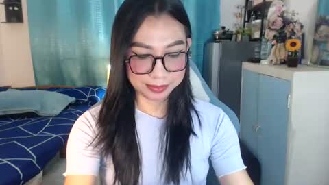 Snapshot of urwetasianprincessxx chatting on June 25, 9:25 am Ashley Kate Mateo Gray online show from June 25, 9:25 am