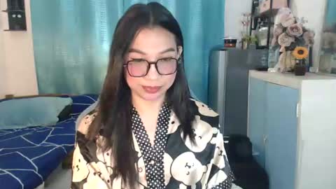 Snapshot of urwetasianprincessxx chatting on June 26, 9:14 am Ashley Kate Mateo Gray online show from June 26, 9:14 am