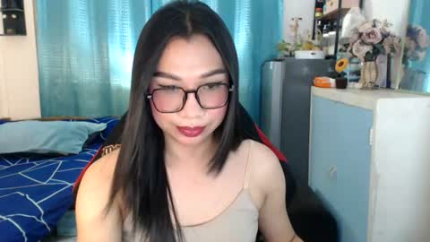 Snapshot of urwetasianprincessxx chatting on July 14, 10:21 am Ashley Kate Mateo Gray online show from July 14, 10:21 am