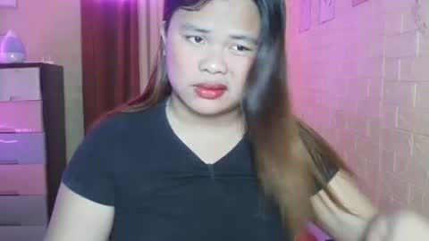 Snapshot of urwifematerial69_ chatting on January 23, 9:50 am Bella Miles Olivia online show from January 23, 9:50 am