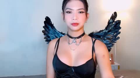 urwildest_margaret online show from January 17, 8:52 am