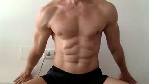 urxtoyboy online show from April 20, 3:15 pm