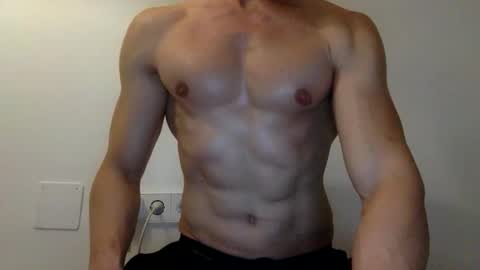 urxtoyboy online show from April 22, 9:27 pm