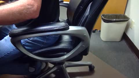 useemie online show from March 19, 11:31 pm