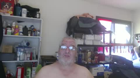 Snapshot of usgoober chatting on December 8, 3:02 pm Eric online show from December 8, 3:02 pm