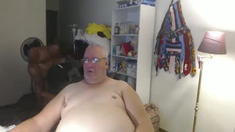 Snapshot of usgoober chatting on October 9, 2:48 pm Eric online show from October 9, 2:48 pm