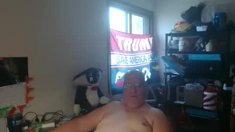 Snapshot of usgoober chatting on October 22, 2:17 pm Eric online show from October 22, 2:17 pm