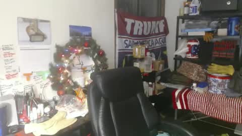 Eric online show from December 15, 12:09 pm