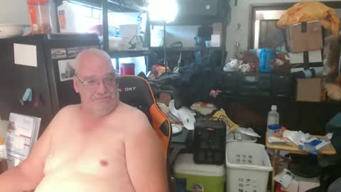 Snapshot of usgoober chatting on June 9, 12:17 pm Eric online show from June 9, 12:17 pm