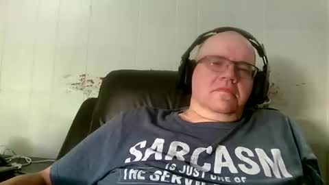 usstarr1 online show from April 23, 2:08 pm