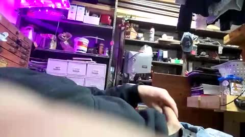 uwannnas online show from February 9, 4:11 pm