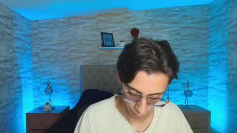 UYUKIE online show from November 6, 11:44 am