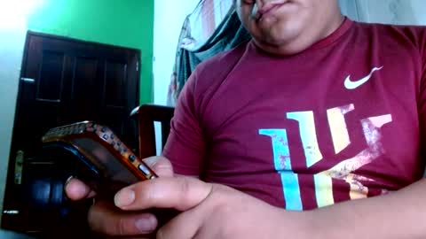 Snapshot of uzaki_007 chatting on August 2, 1:48 am uzaki_007 online show from August 2, 1:48 am