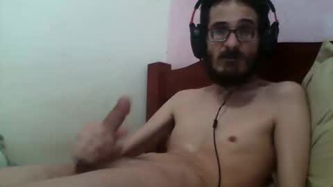 Snapshot of v1n1c1us chatting on January 17, 7:51 am Vinicius online show from January 17, 7:51 am