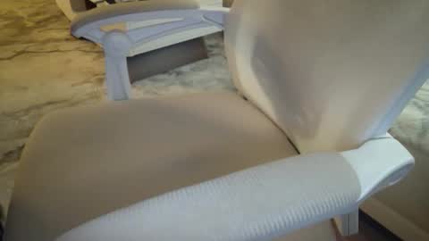v27370961 online show from June 11, 5:16 am