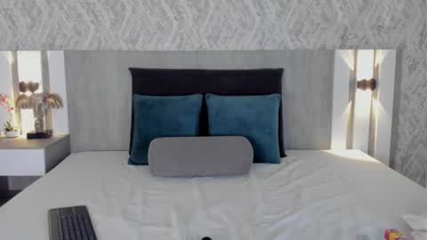 Vaalentina Lux online show from June 12, 2:49 pm