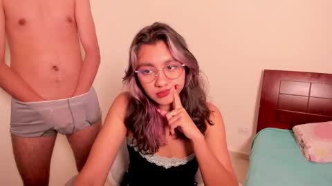 valeri and markk online show from December 6, 2:02 am