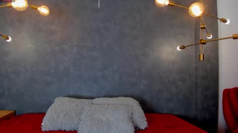 Snapshot of vaelina_angels chatting on March 15, 7:47 am VAELINA ANGELS online show from March 15, 7:47 am