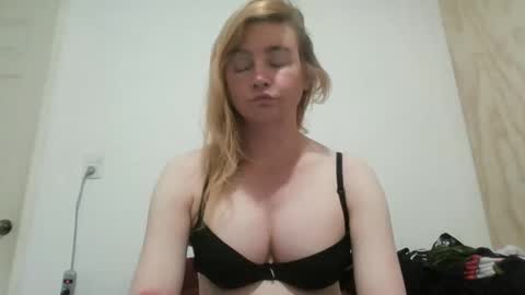 Snapshot of vagimosa chatting on September 17, 9:44 am vagimosa online show from September 17, 9:44 am