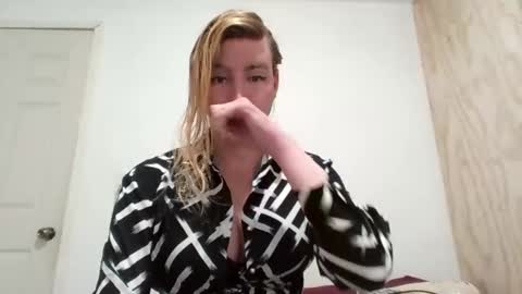 Snapshot of vagimosa chatting on October 1, 5:13 am vagimosa online show from October 1, 5:13 am