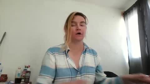 Snapshot of vagimosa chatting on November 23, 8:41 pm vagimosa online show from November 23, 8:41 pm