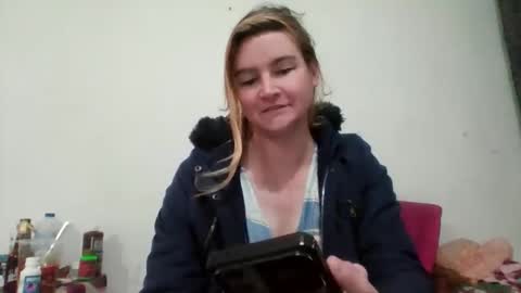 Snapshot of vagimosa chatting on December 1, 1:43 am vagimosa online show from December 1, 1:43 am