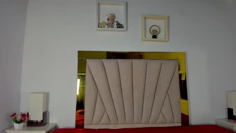 Snapshot of vahiolet_fuentes chatting on February 24, 3:15 am vahioleth online show from February 24, 3:15 am