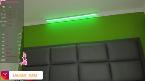 Snapshot of vain_sexualxx chatting on June 23, 10:30 pm luna online show from June 23, 10:30 pm