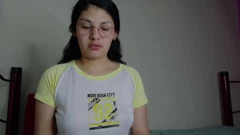 Snapshot of vainilla_cam chatting on May 30, 1:14 am Vainilla online show from May 30, 1:14 am