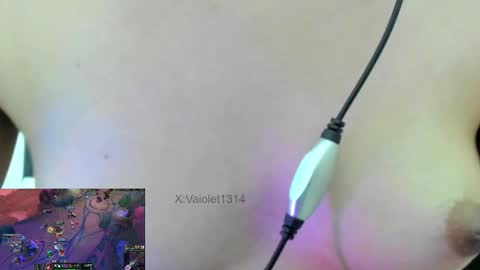 Vaiolet1314 online show from February 21, 6:14 am