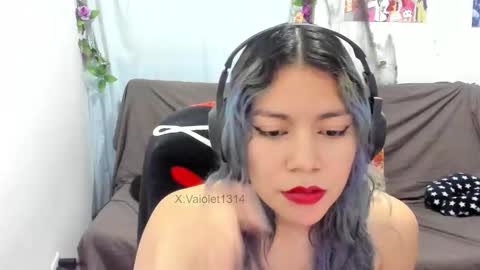 Vaiolet1314 online show from March 4, 2:06 am