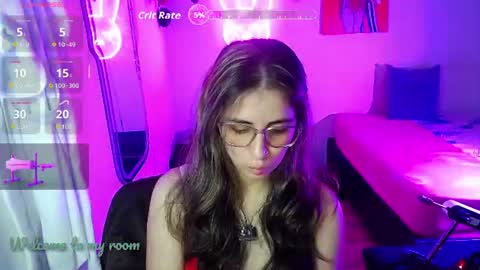 Snapshot of val_angelll chatting on July 5, 4:19 am valentina online show from July 5, 4:19 am