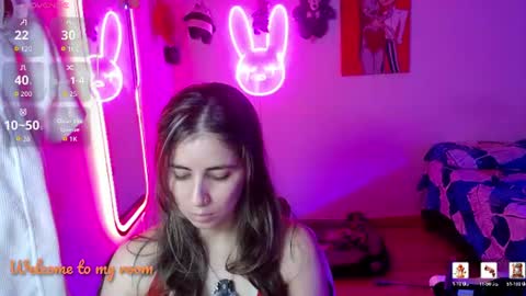 Snapshot of val_angelll chatting on July 25, 4:10 am valentina online show from July 25, 4:10 am