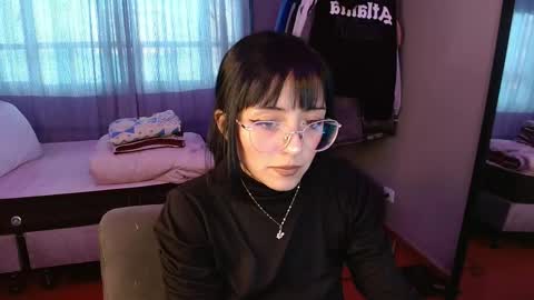 Snapshot of val_azuna chatting on November 25, 1:22 pm valentina online show from November 25, 1:22 pm