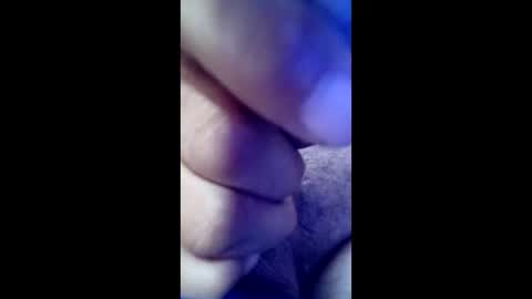 valdirww80 online show from April 2, 9:51 am