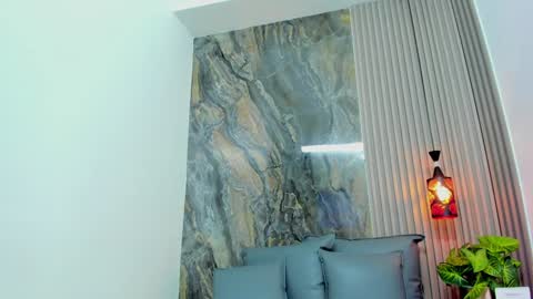 Snapshot of vale_n_matt chatting on January 23, 5:02 am Samantha y Matt online show from January 23, 5:02 am