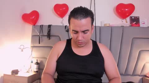 Snapshot of vale_n_matt chatting on November 16, 3:50 pm Samantha y Matt online show from November 16, 3:50 pm