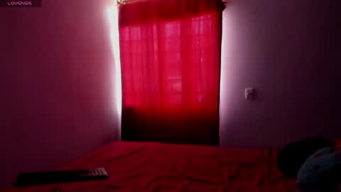 valemorales413 online show from April 18, 2:10 pm